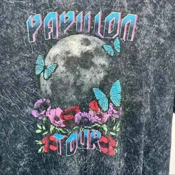 Papillon Butterflies and Moon Concert Tour fringed bottom tee - Picture 3 of 7